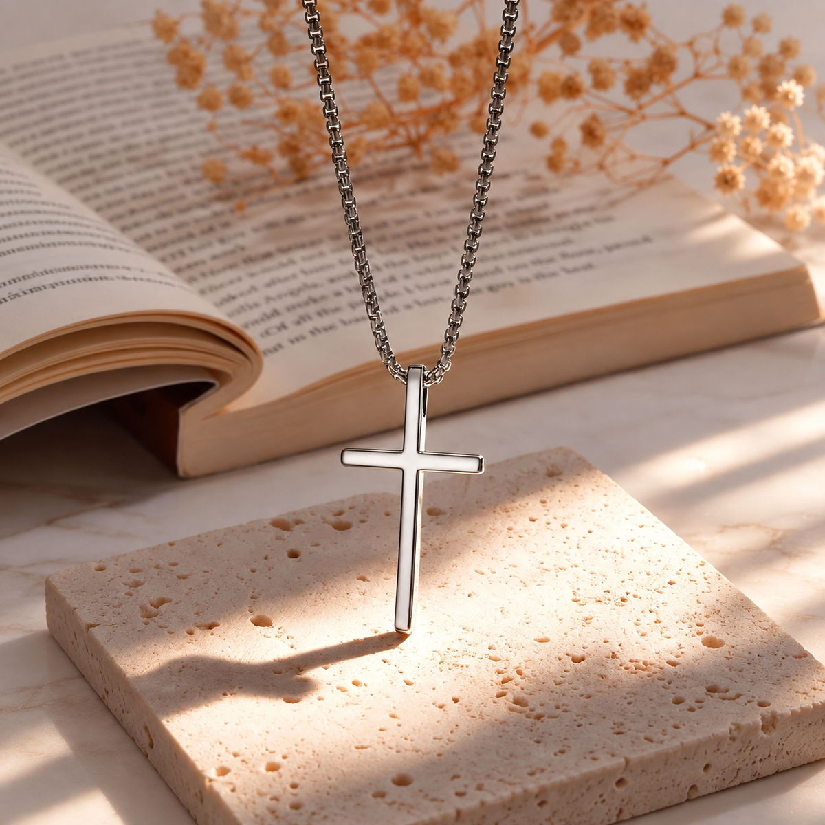 The Cross Pendant Necklace