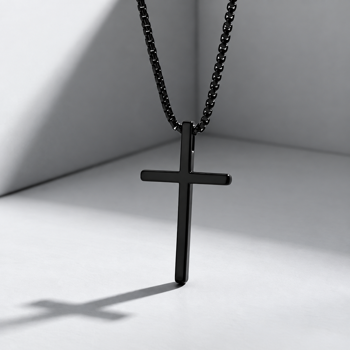 The Cross Pendant Necklace