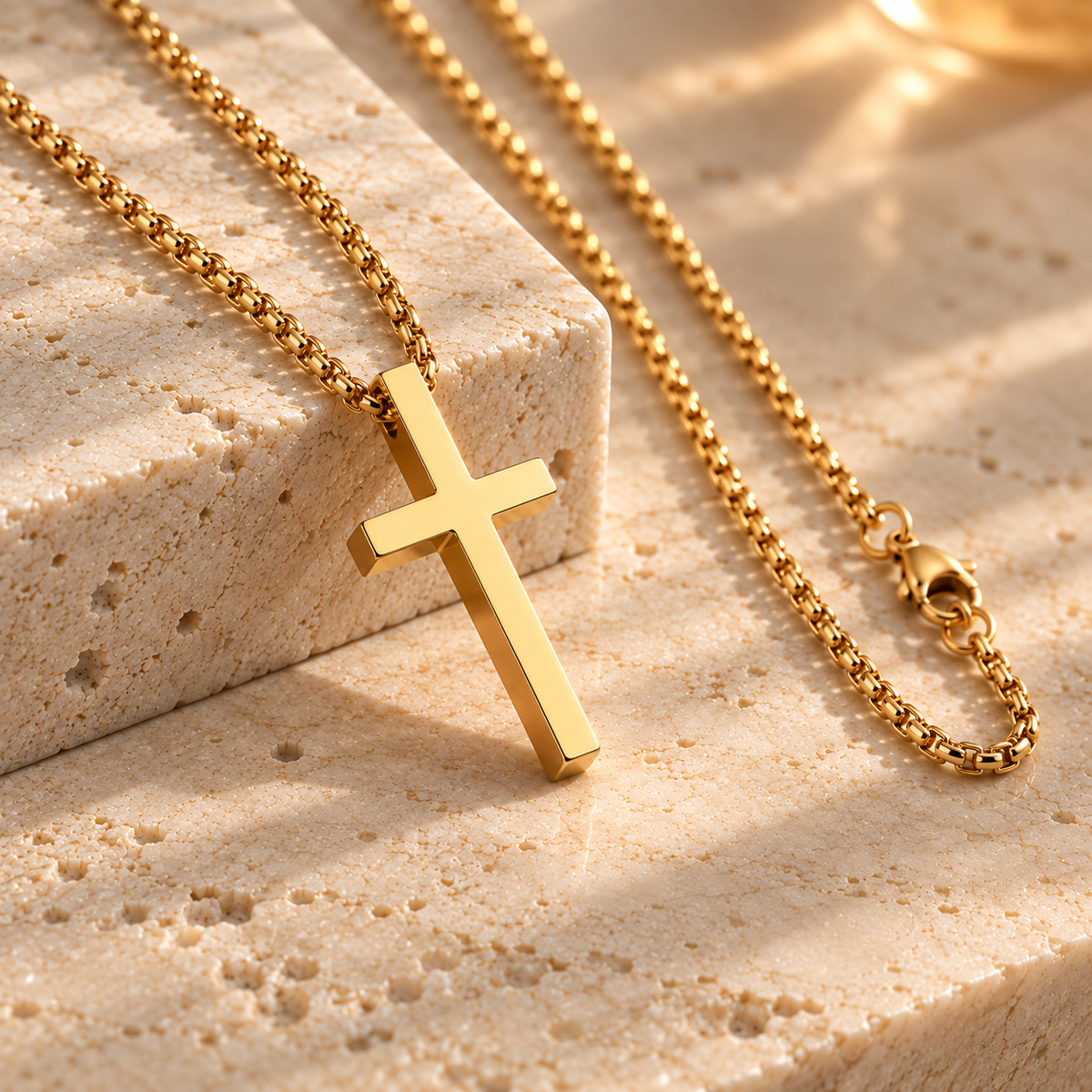 The Cross Pendant Necklace